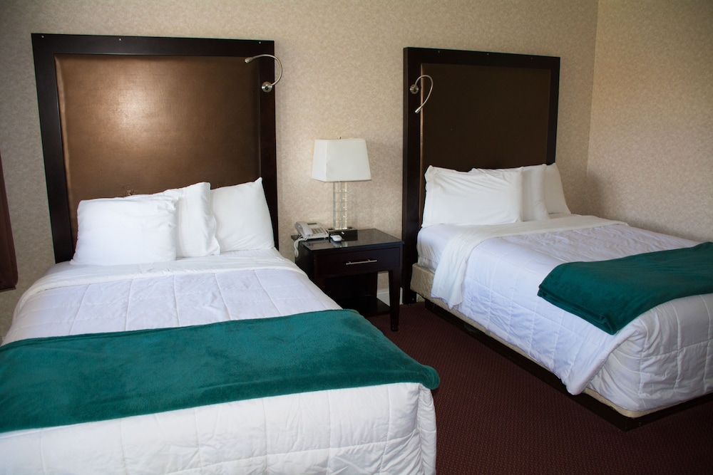 Atlantic Inn & Suites - photo 17