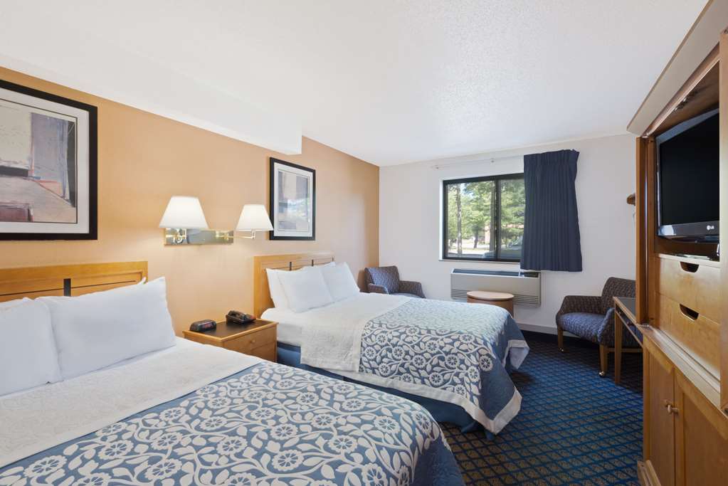 Days Inn by Wyndham Brunswick Bath Area - photo 14