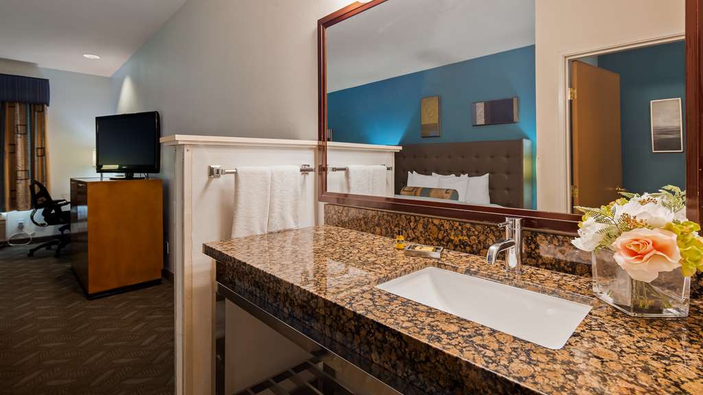 Best Western Plus Liberty Lake Inn - photo 18