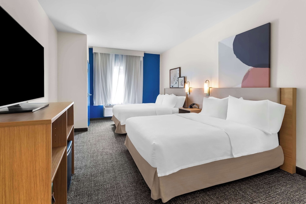 Spark by Hilton Pearland - photo 5