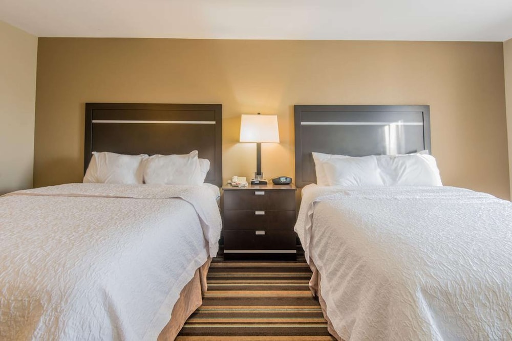 Hampton Inn New Albany - photo 37