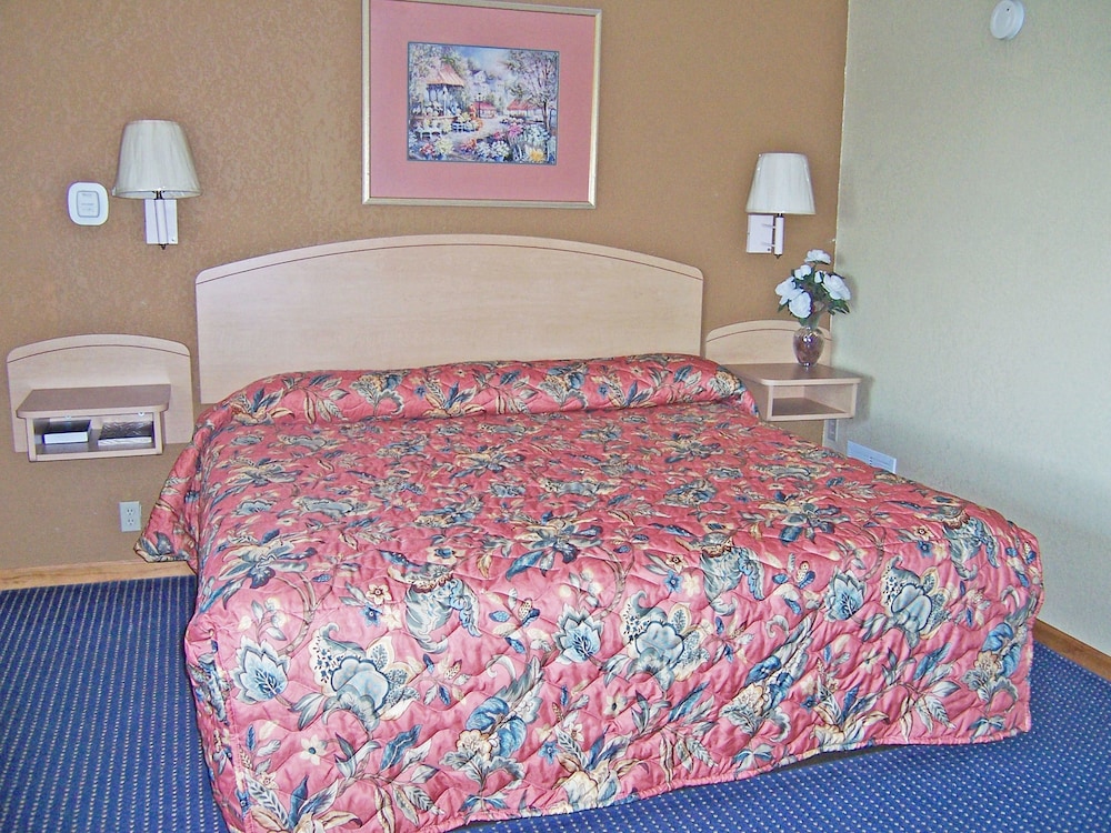 River's Edge Motel - photo 2