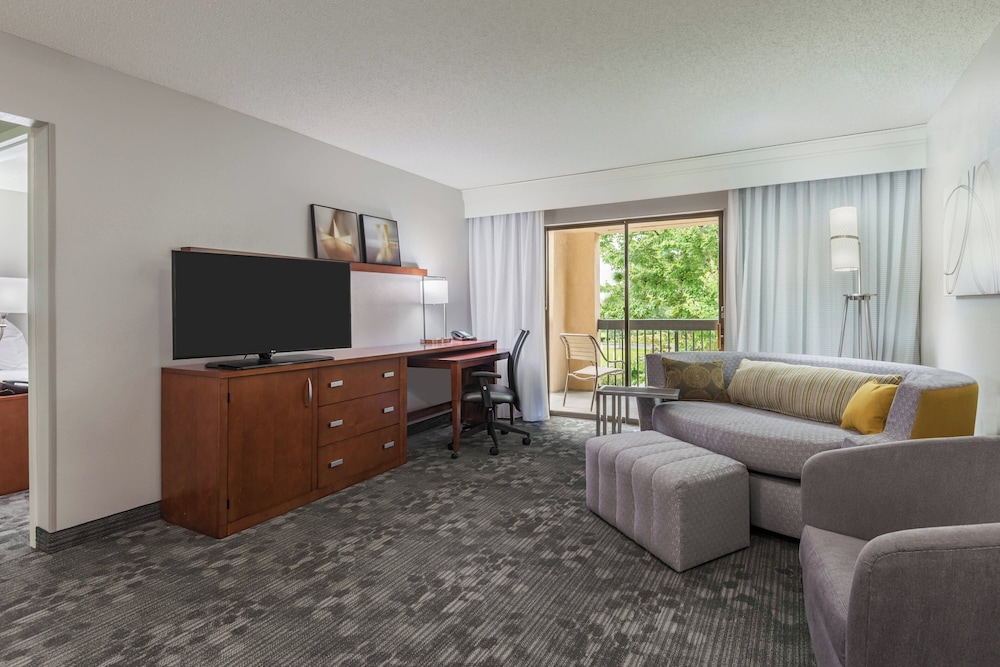 Courtyard by Marriott Mobile - photo 11