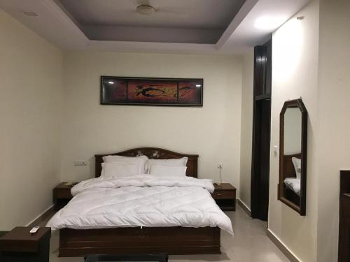Raj Mahal Inn Pvt Ltd