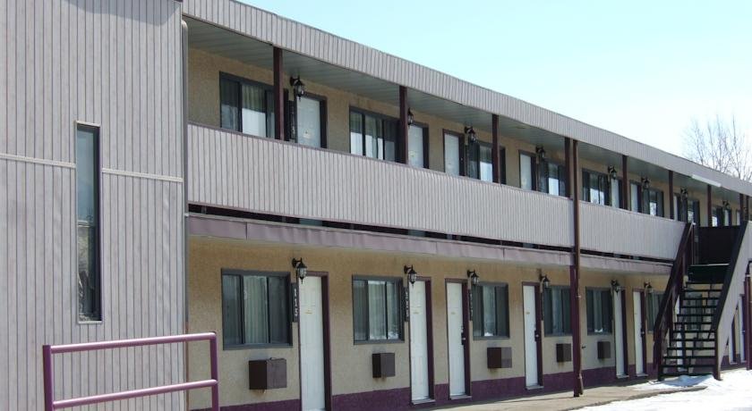 Wild Rose Inn in Vegreville, Canada