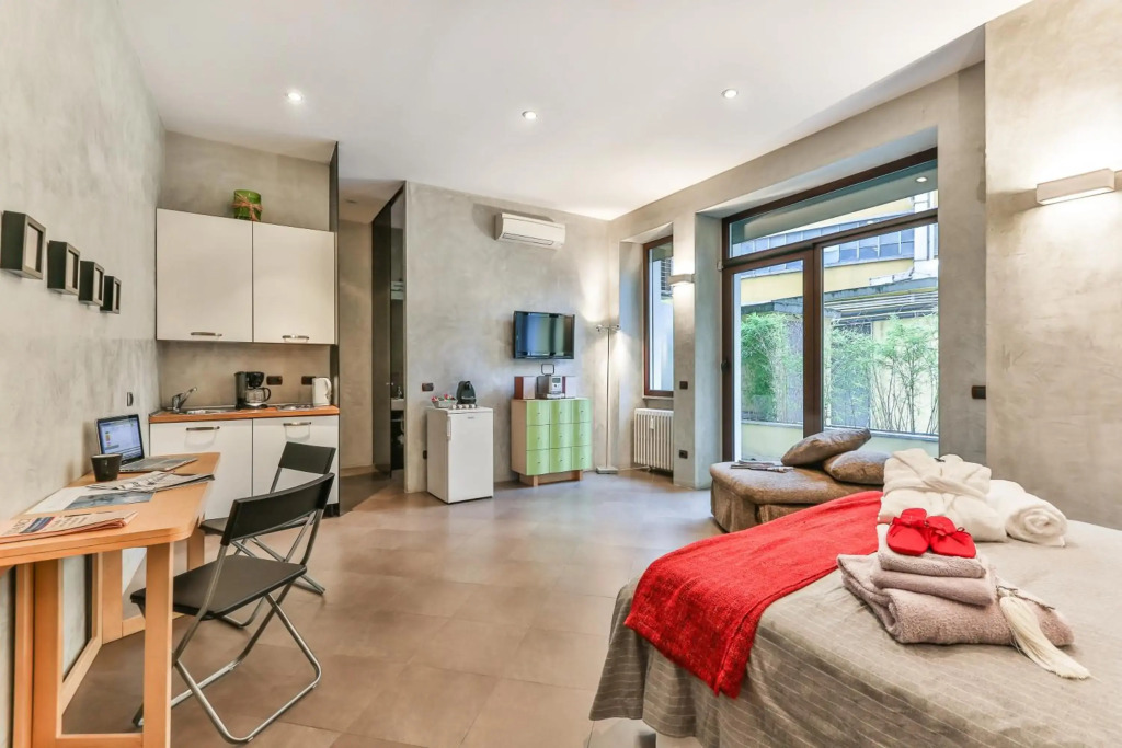 San Babila Suite — 4-Star Luxury Hotel in Milan, Italy