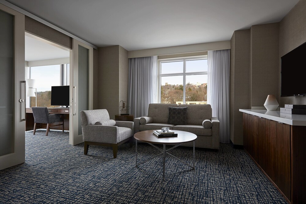 Ithaca Marriott Downtown on the Commons - photo 9