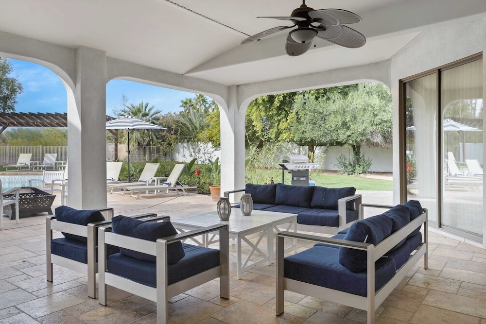 Sleeps 19 7bdr Estate Sports Court Putting Green Pool Farrier by Avantstay - photo 5