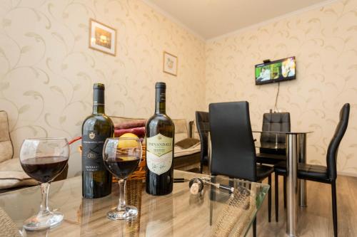 City Center Luxe Apartment