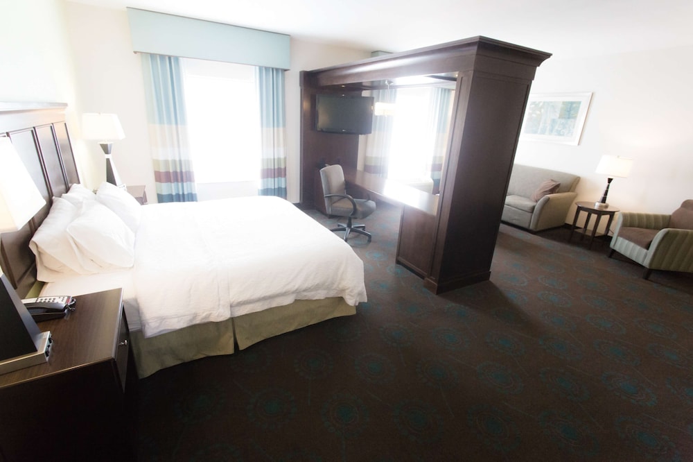 Hampton Inn & Suites Middlebury - photo 6