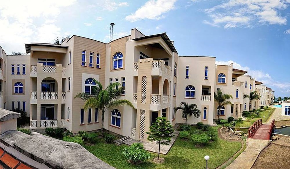 Azul Margarita Beach Resort in Mombasa, Kenya