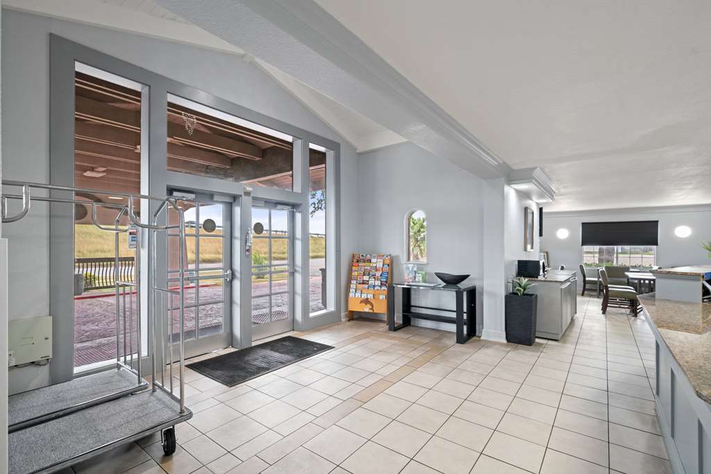 La Quinta Inn by Wyndham Corpus Christi North - photo 51