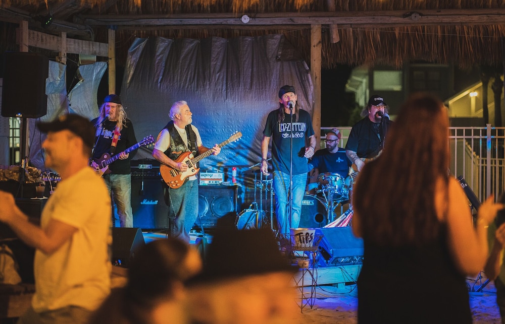 Dockside Inn & Resort - photo 49
