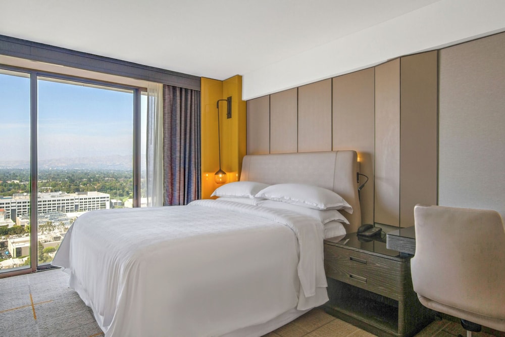 Sheraton Universal Hotel - photo 53