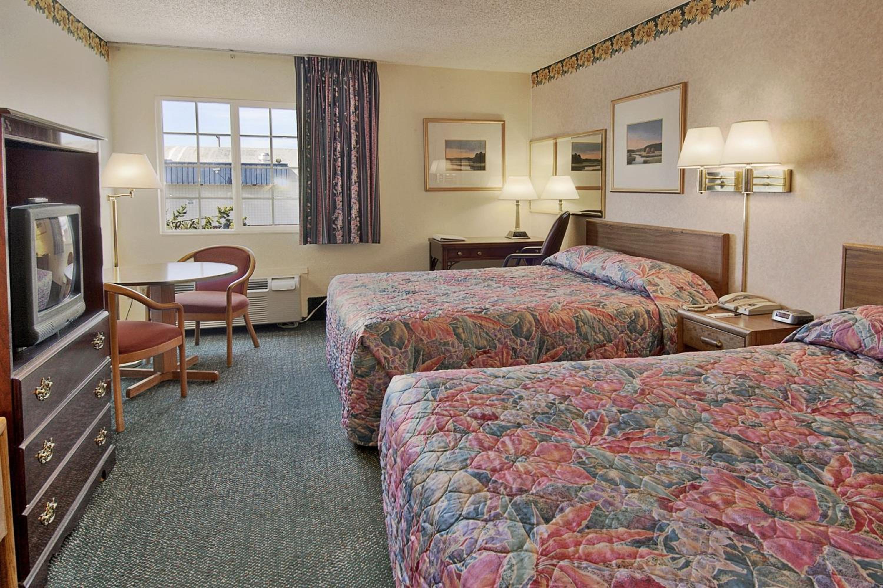 Days Inn by Wyndham Mt. Vernon - photo 6