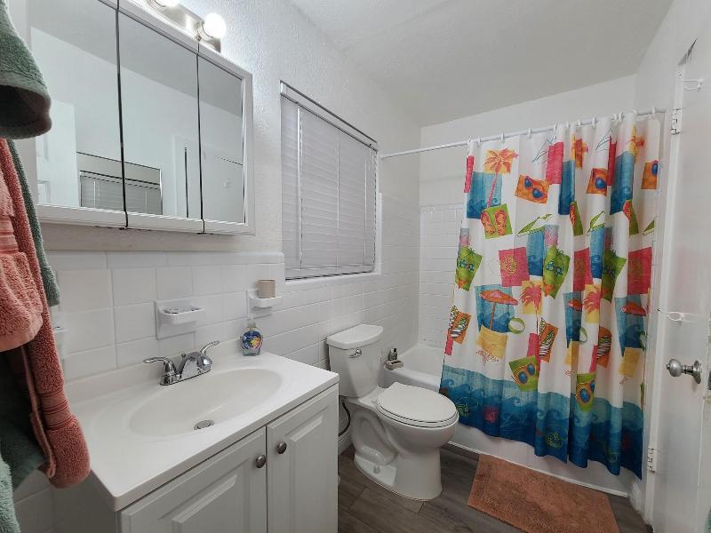Sun Island Motel - photo 28