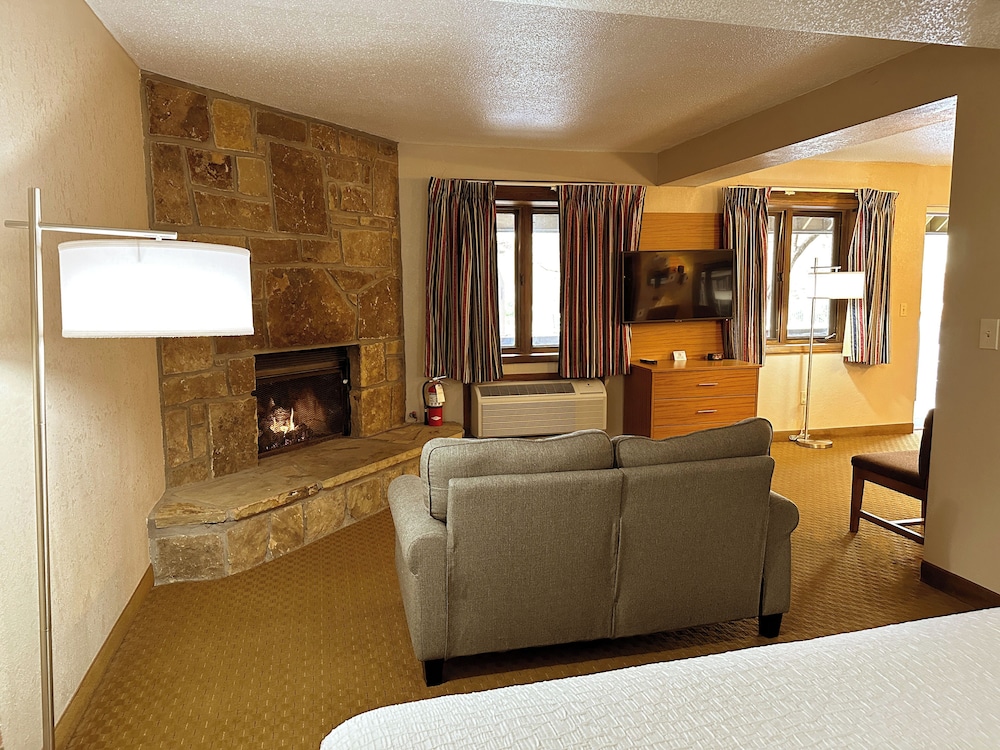 Sidney James Mountain Lodge - photo 26