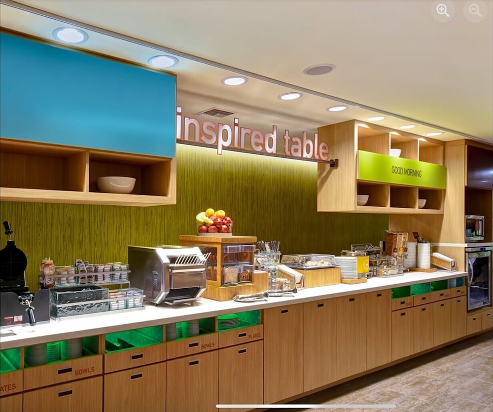 Home2 Suites by Hilton Newark Airport - photo 19