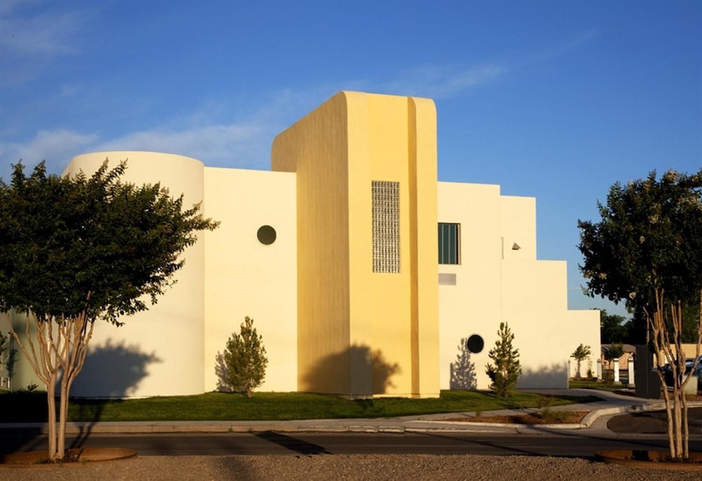 Spark by Hilton Artesia - photo 51