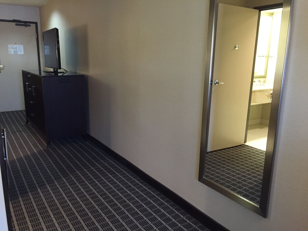 DoubleTree by Hilton Hotel Flagstaff - photo 13