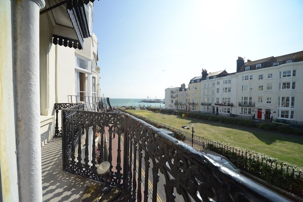 Marine View — Brighton — photo 2