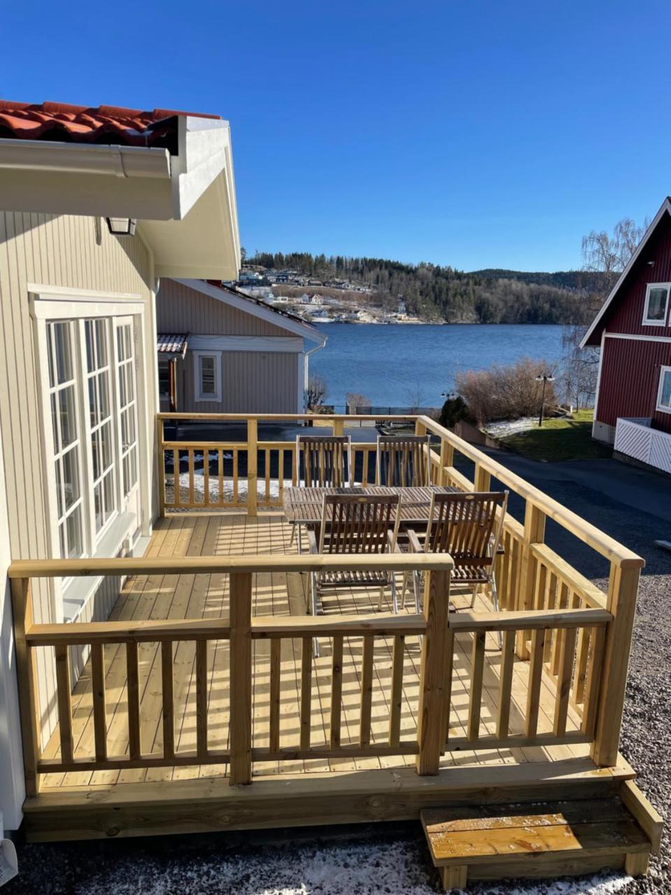 New house by the lake Bunn & private bathing jetty — 4-Star Luxury Hotel in Graenna, Sweden