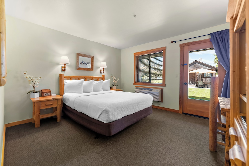 Mt Gardner Inn - photo 21