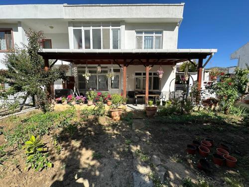 Hera Pansiyon - carbon neutral hotel in Gokceada