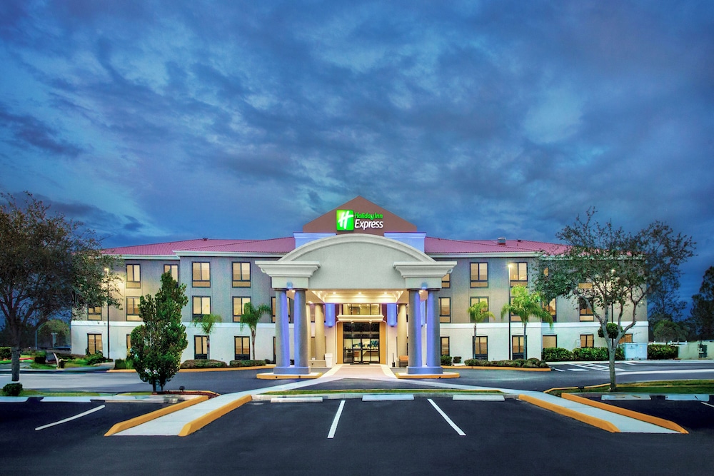 Holiday Inn Express & Suites Sebring by IHG in Sebring, United States