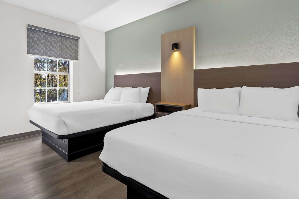 MainStay Suites Columbia Harbison - photo 7