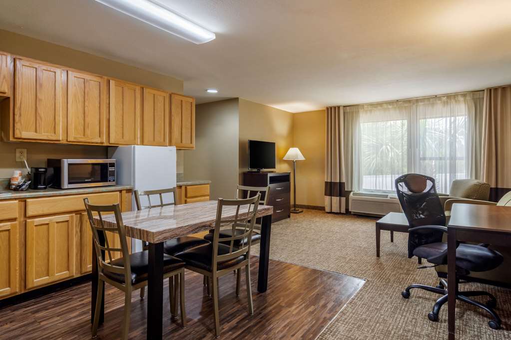 Comfort Inn & Suites Perry National Fairgrounds Area - photo 20