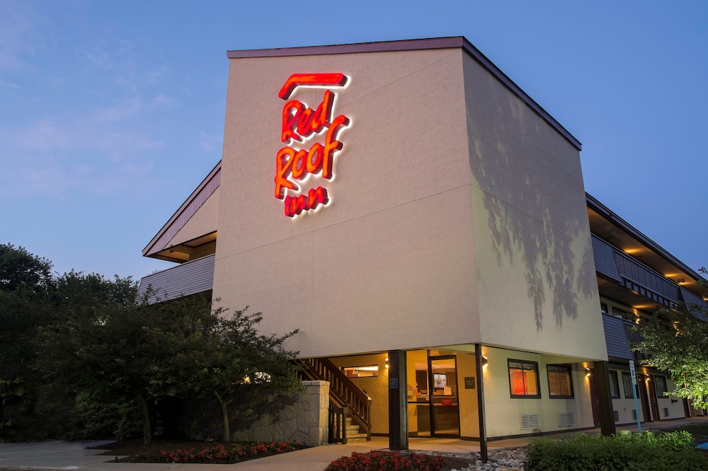 Red Roof Inn Philadelphia Oxford Valley - photo 25