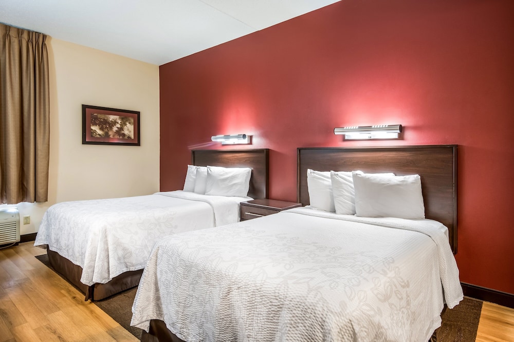 Red Roof Inn PLUS Long Island Garden City - photo 20