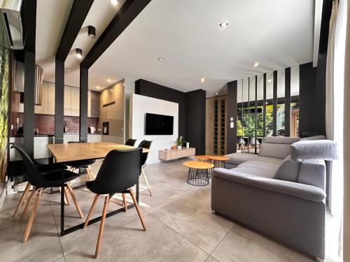 Apartament Południowy W80 — 4-Star Luxury Hotel in Zory, Poland
