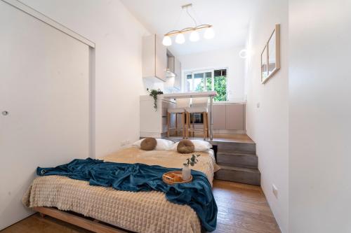 Green Terrace Studio Milano City Center Duomo — 4-Star Luxury Hotel in Milan, Italy