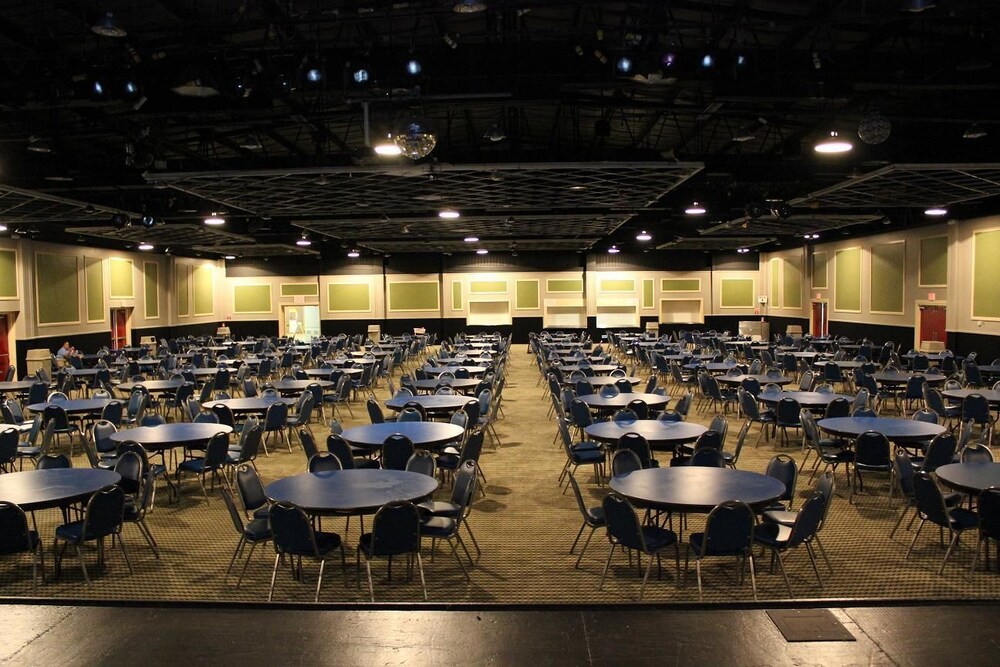 Adventureland Inn - photo 17