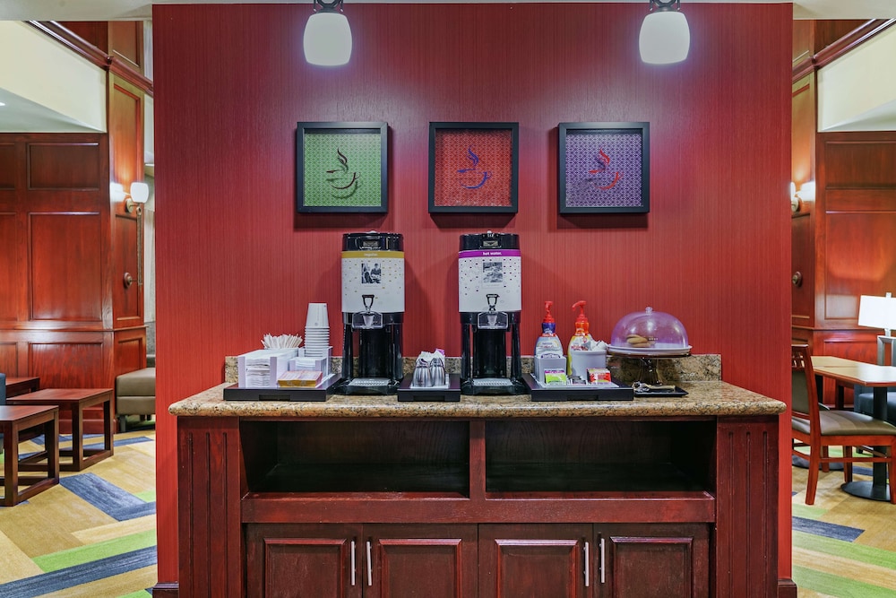 Hampton Inn & Suites Tulsa North Owasso - photo 52