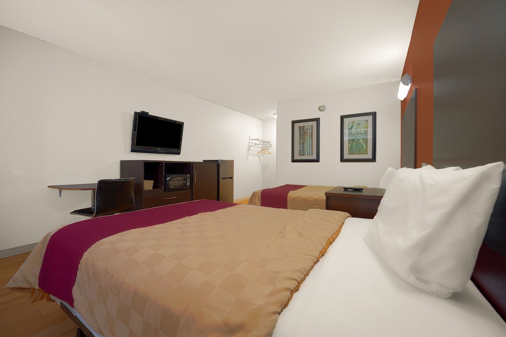 Mojave Hotel - photo 17