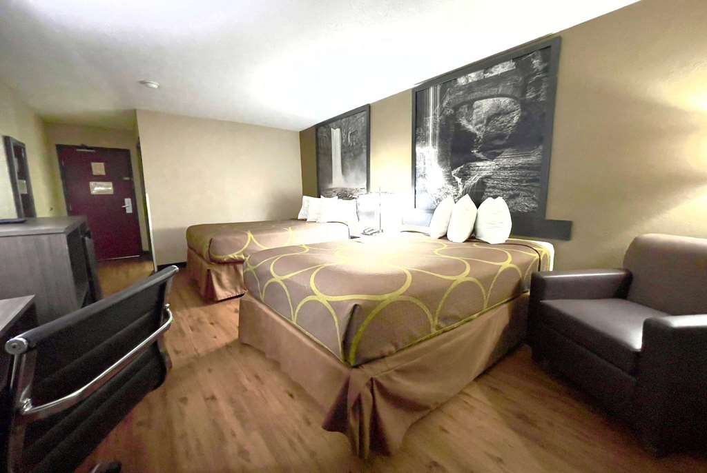 Super 8 by Wyndham Ithaca - photo 22