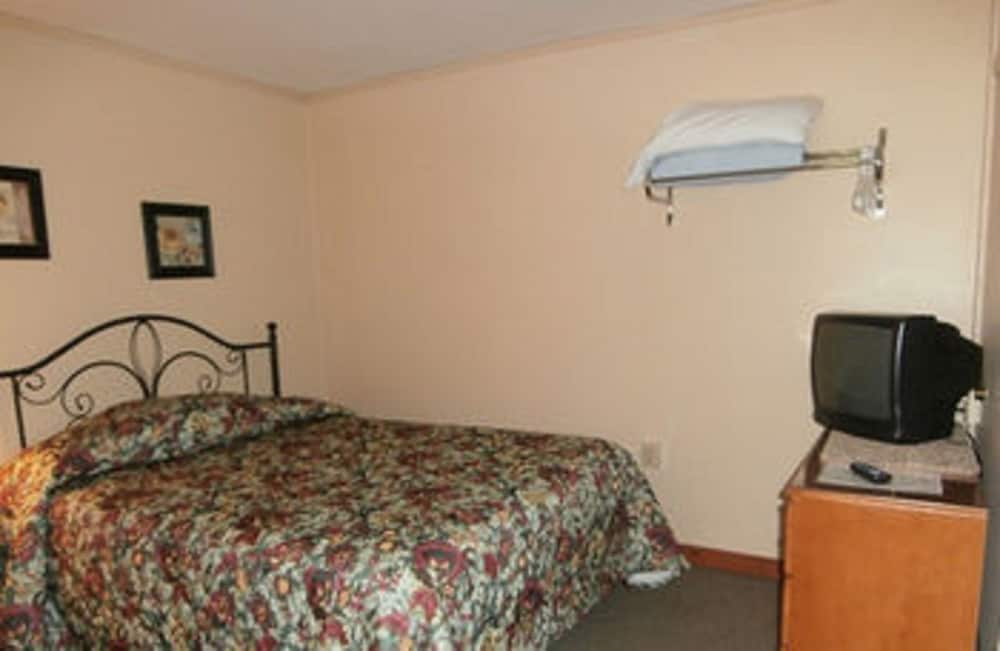 Riverbend Lodging - photo 7