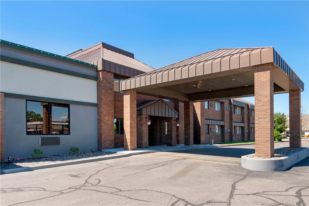 Quality Inn St. Cloud West - carbon neutral hotel in Saint Cloud
