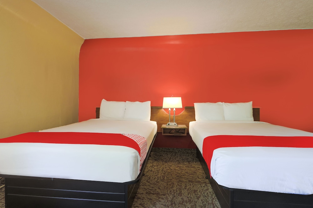 OYO Hotel North Lima OH Boardman - photo 16