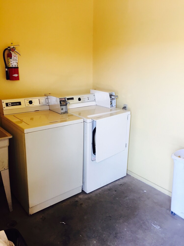 Mesa Oasis Inn & Motel - photo 11