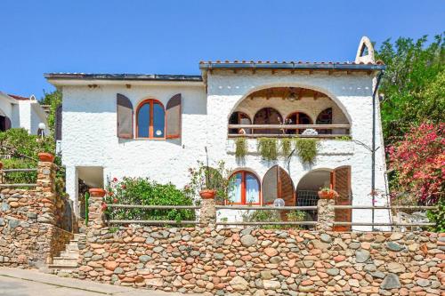 Villa Azzurra — 4-Star Luxury Hotel in None, Italy