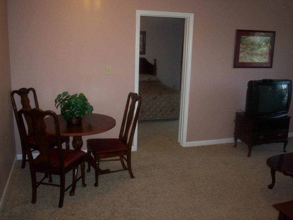 Rime Garden Inn & Suites - photo 9