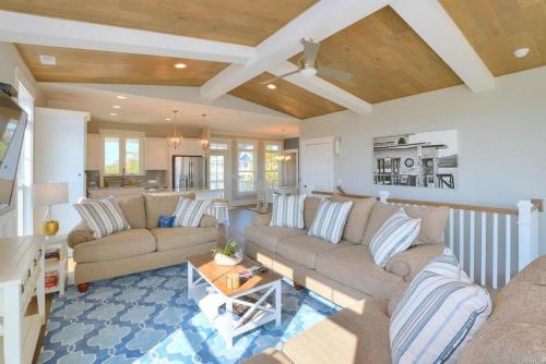 Southern Tides - photo 12