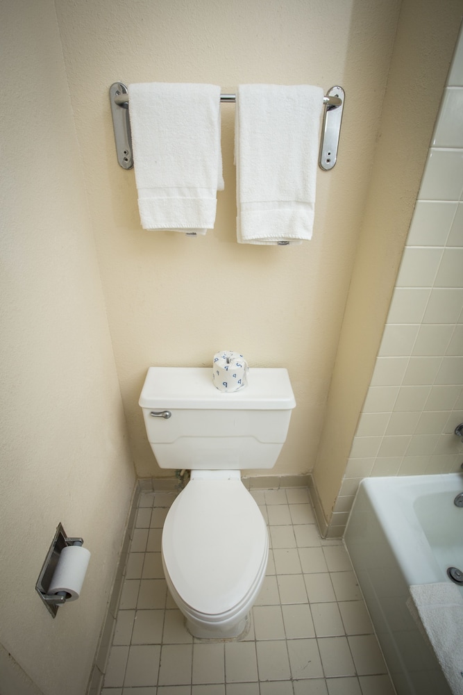 Motel 6 Sandersville GA - photo 37