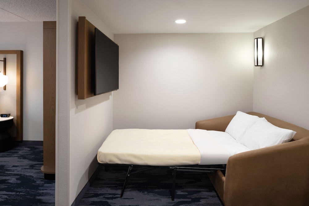 Fairfield Inn and Suites by Marriott Denver Southwest Lakewood - photo 11