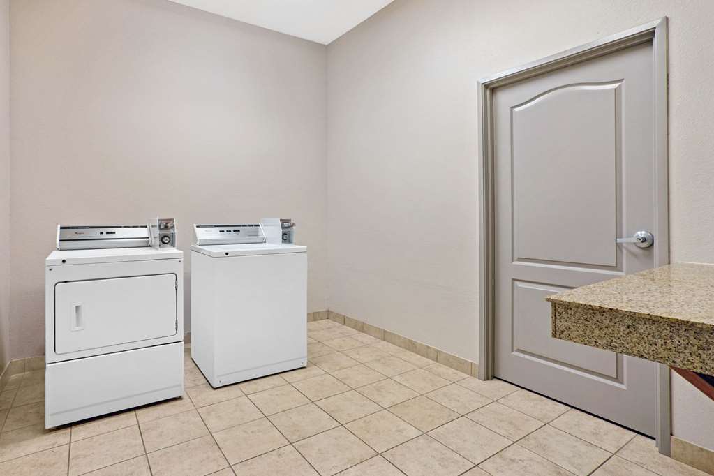 La Quinta Inn & Suites by Wyndham Fairfield TX - photo 53