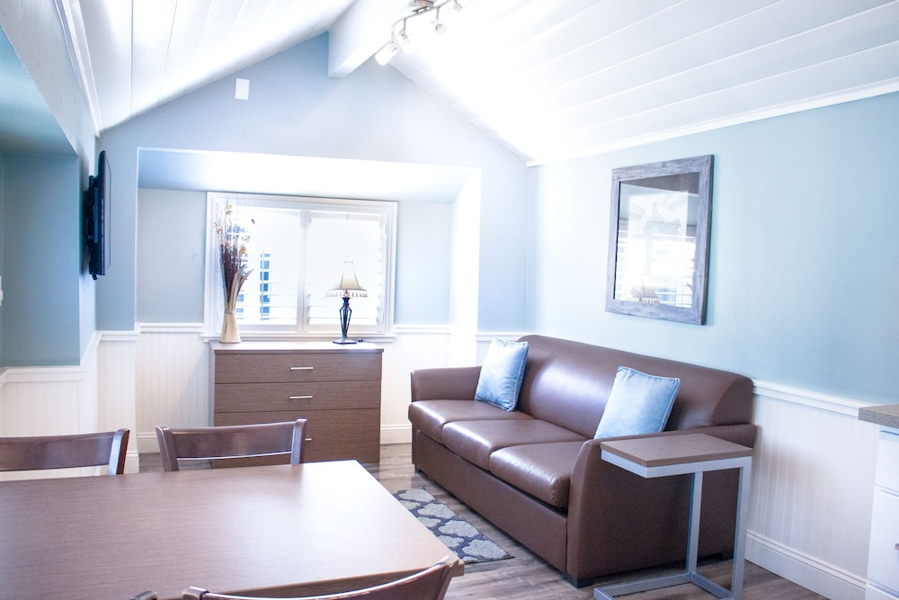 Ocean Echo Inn and Beach Cottages - photo 15